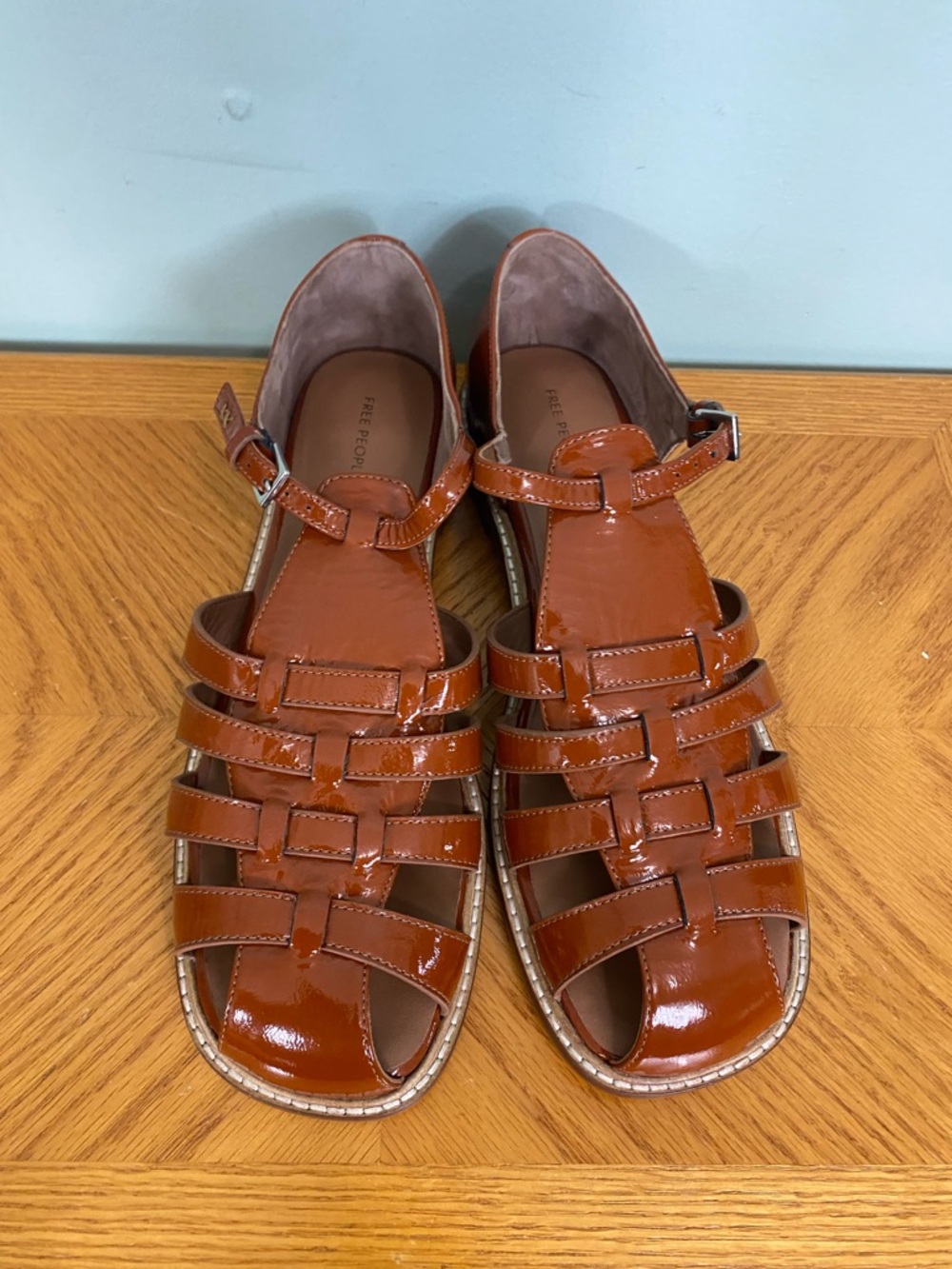 Free People Willow Fisherman Sandals‎ Brown Leather Patent Closed Toe Size 11